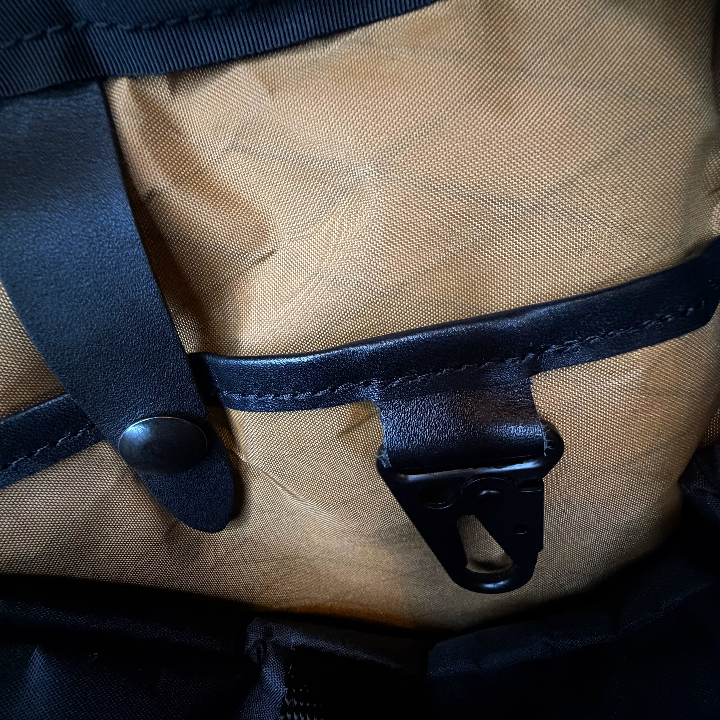 Defender DayTripper / INVERTED Black Dyneema® x Coyote X-Pac™ Lining / Ships in 6-10 Weeks - Image 11