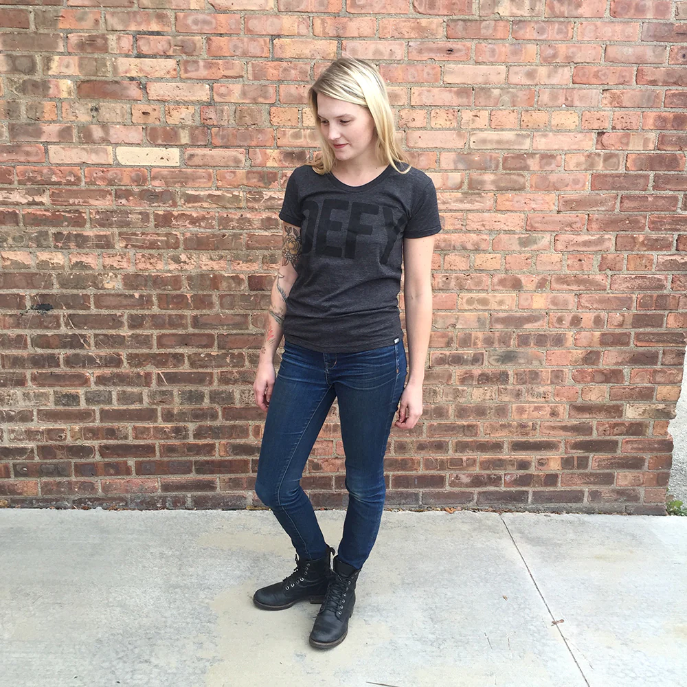 DEFY Tee / Dark Grey Heather | Short Sleeves - Image 4
