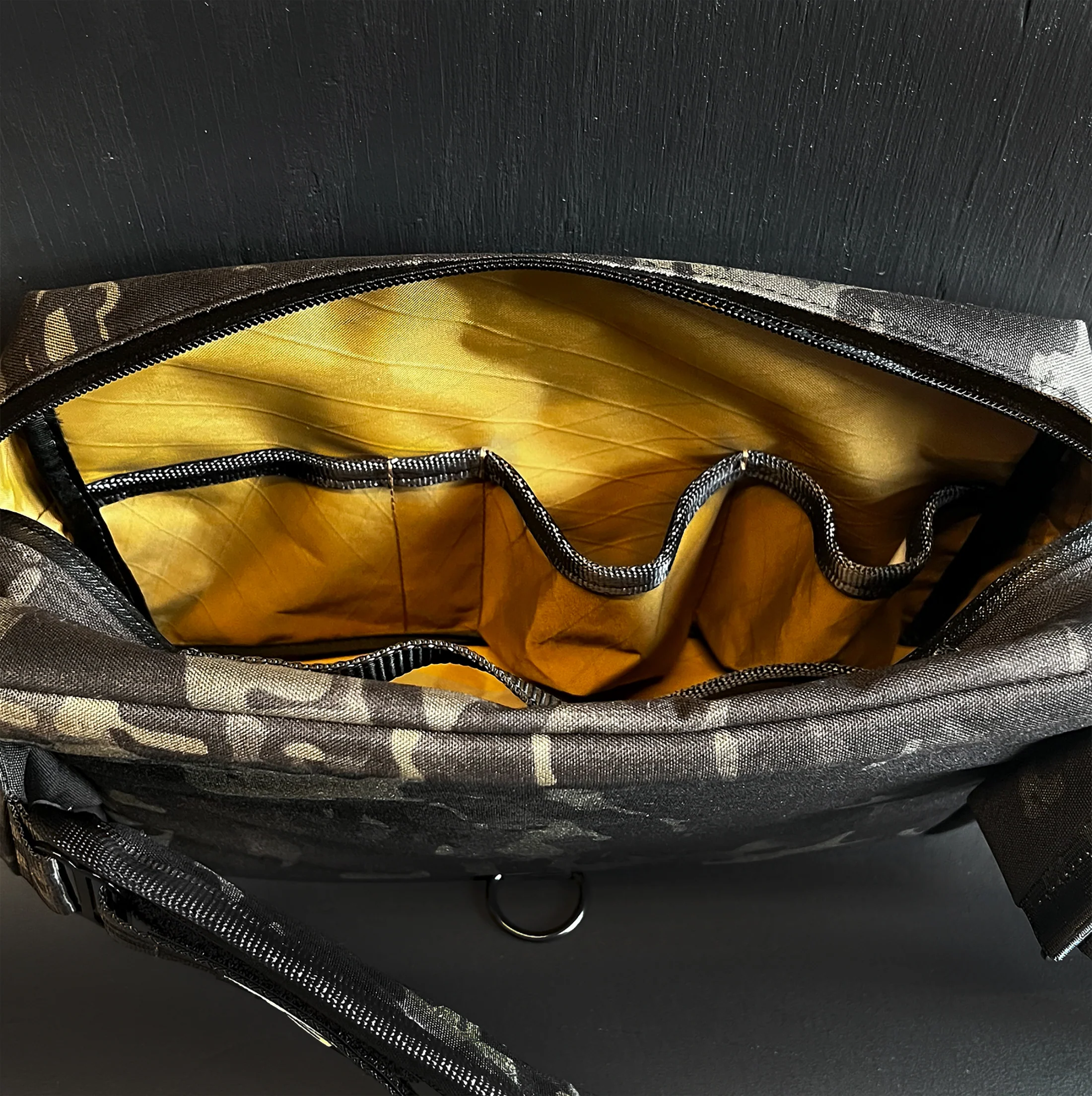 Insidious Jr. Sling / Rogue Camo MultiCam Black™ CORDURA® x Coyote X-Pac™ - Image 6