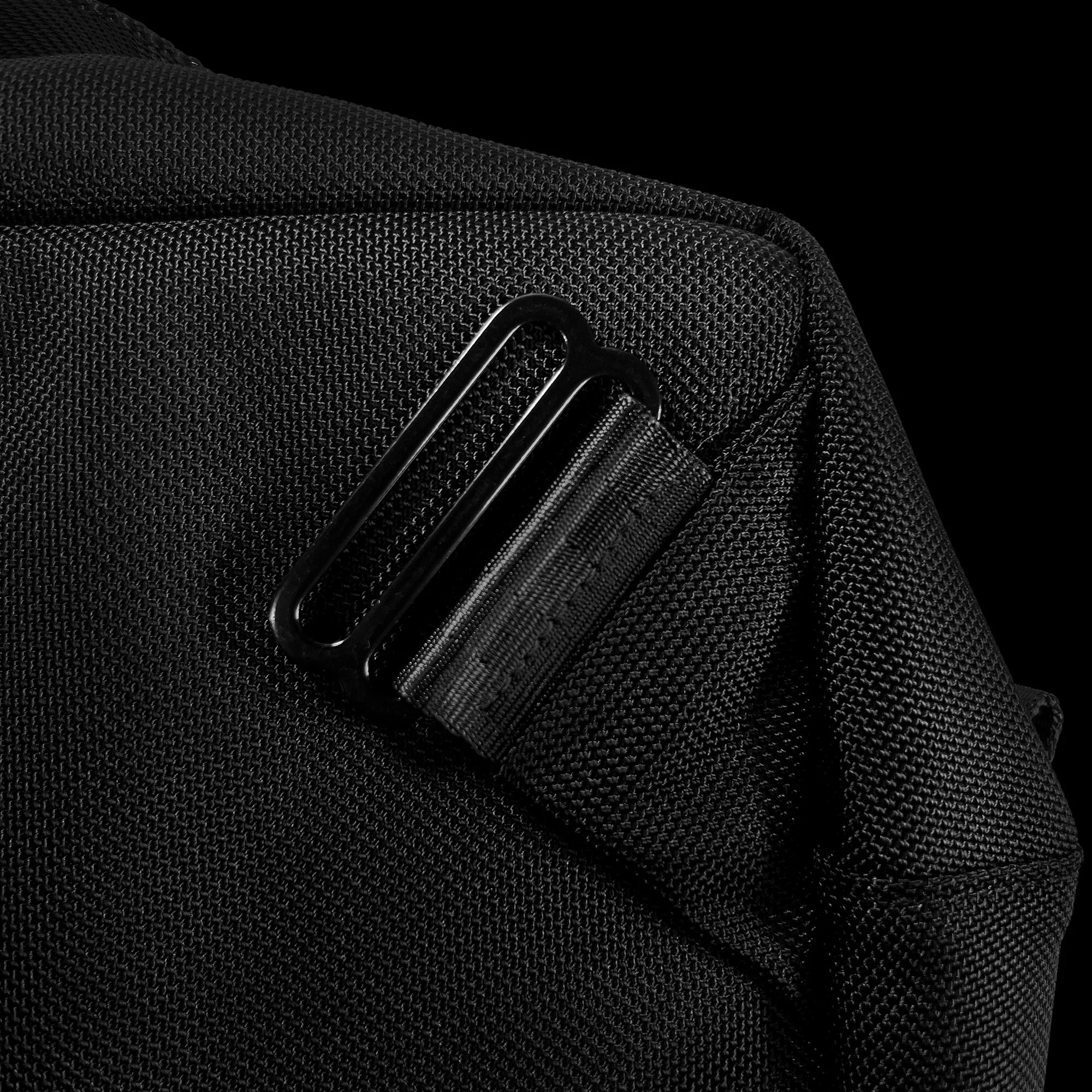 The Ultimate Crossbody Strap Black Dyneema® x Closed-Cell Foam Padding x AustriAlpin® Cobra Buckle / Ships in 6-10 Weeks - Image 8